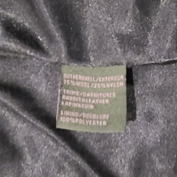 Black Wool Coat with fur collar - Picture 3 of 8